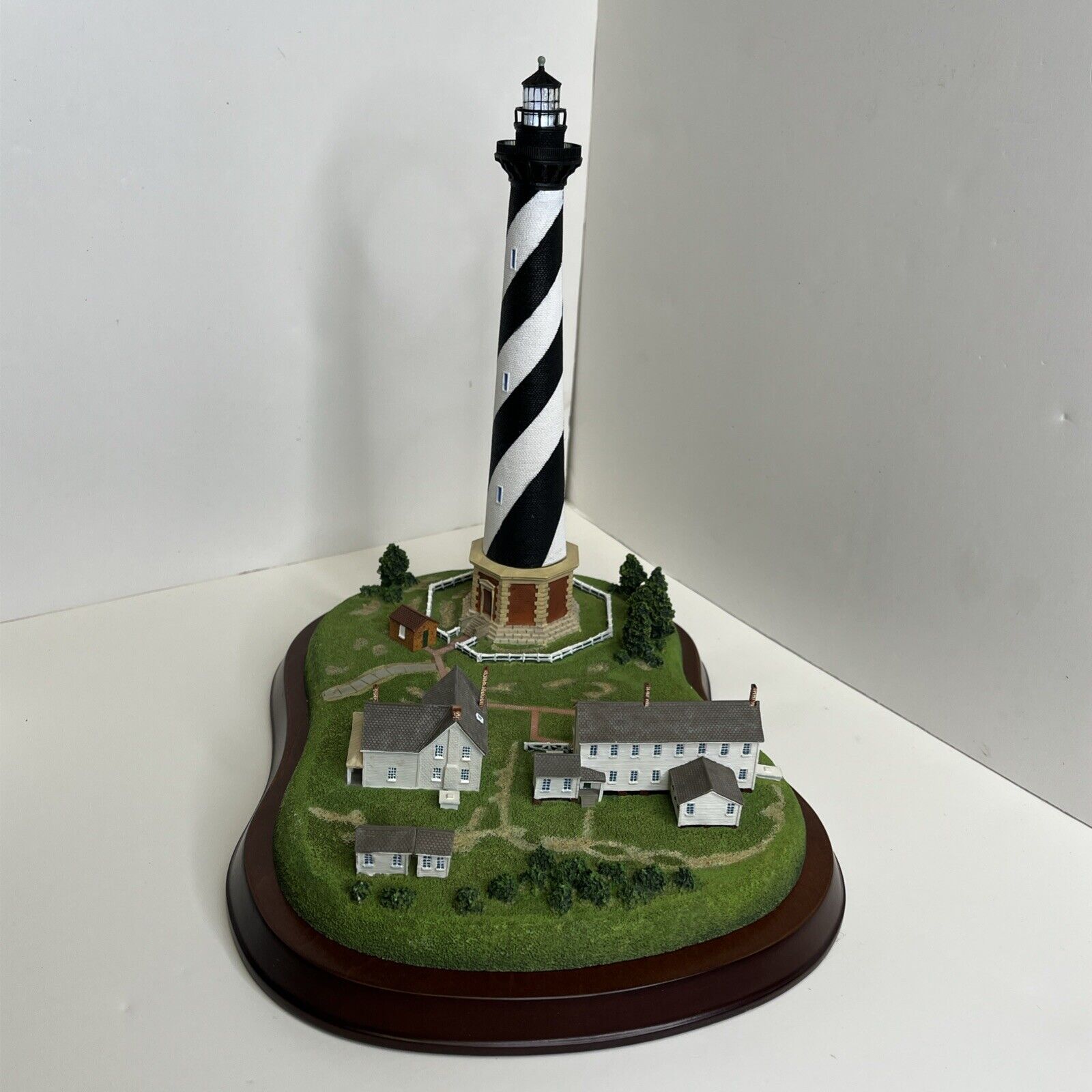 Danbury Mint Limited Edition Cape Hatteras Light Lighted Lighthouse Original Box