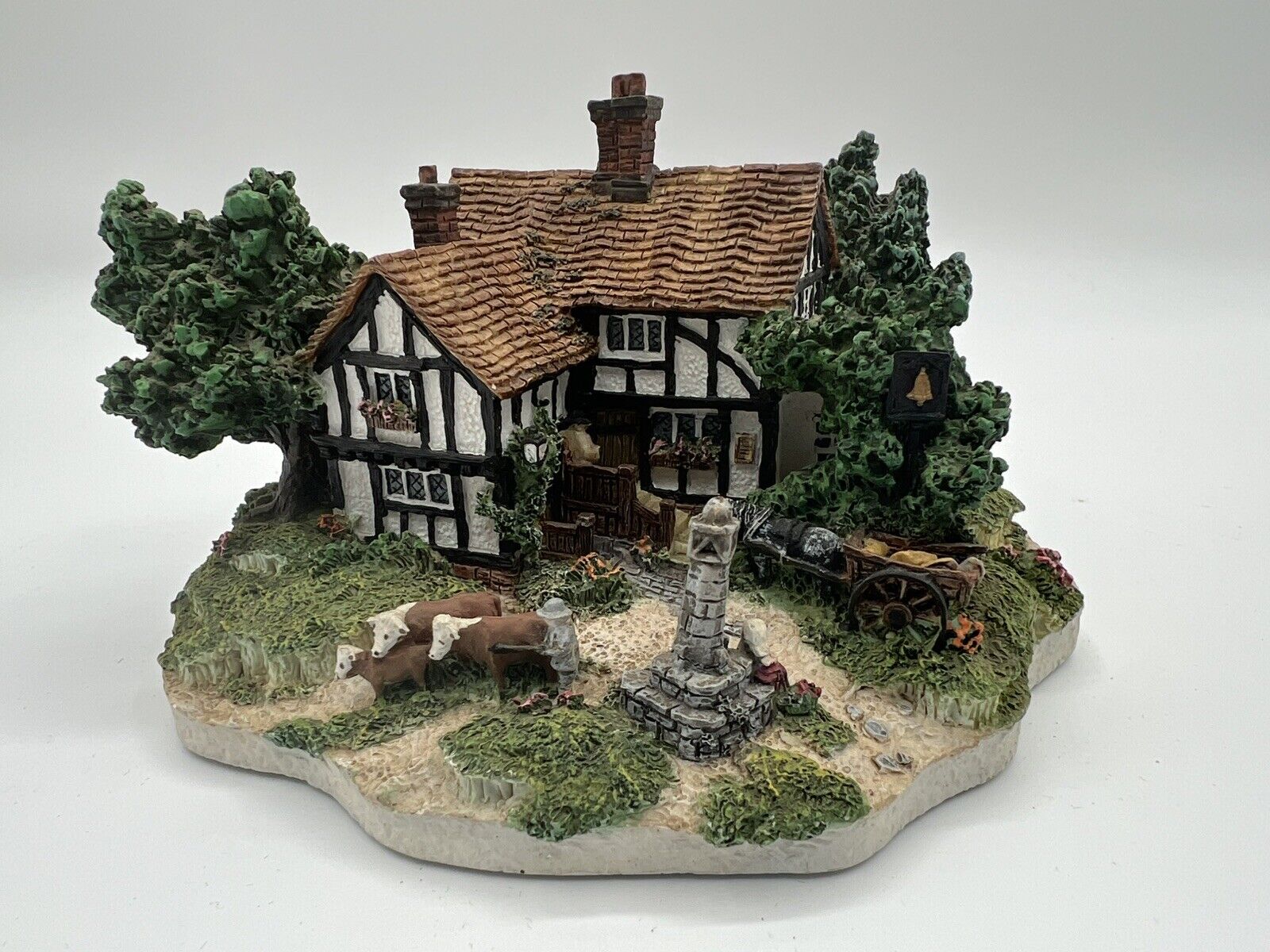 Danbury Mint "The Bell Inn" By Jane Hart The Country Village Collection No Box
