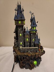 The Danbury Mint - Castles of Holloween - Three Steaples - VIDEO