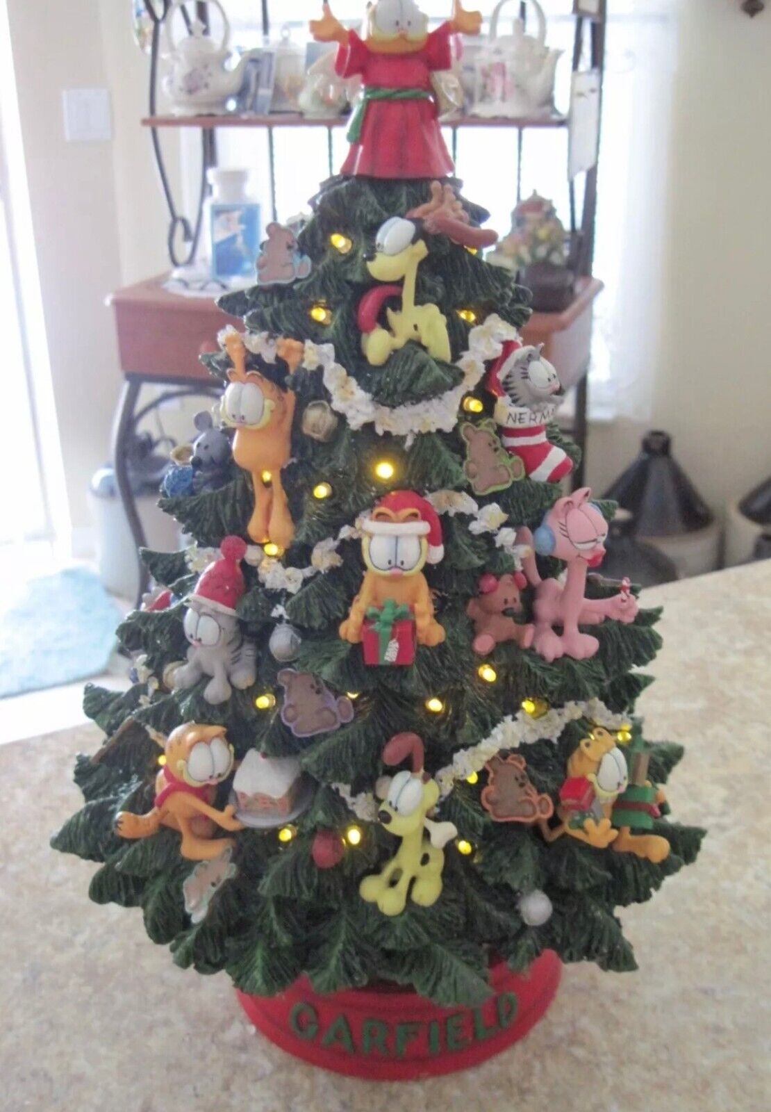 GARFIELD The Cat Friends Danbury Mint Lighted Christmas Tree Retired Jim Davis