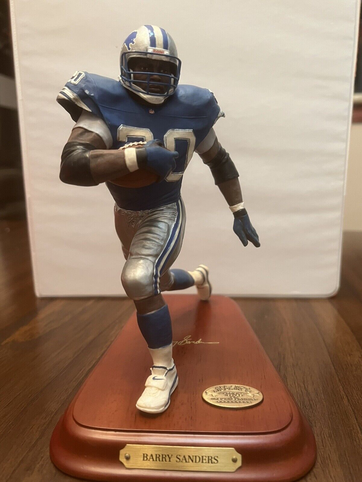 Barry Sanders the Detroit Lions Greatest Runningback Danbury Mint Figurine