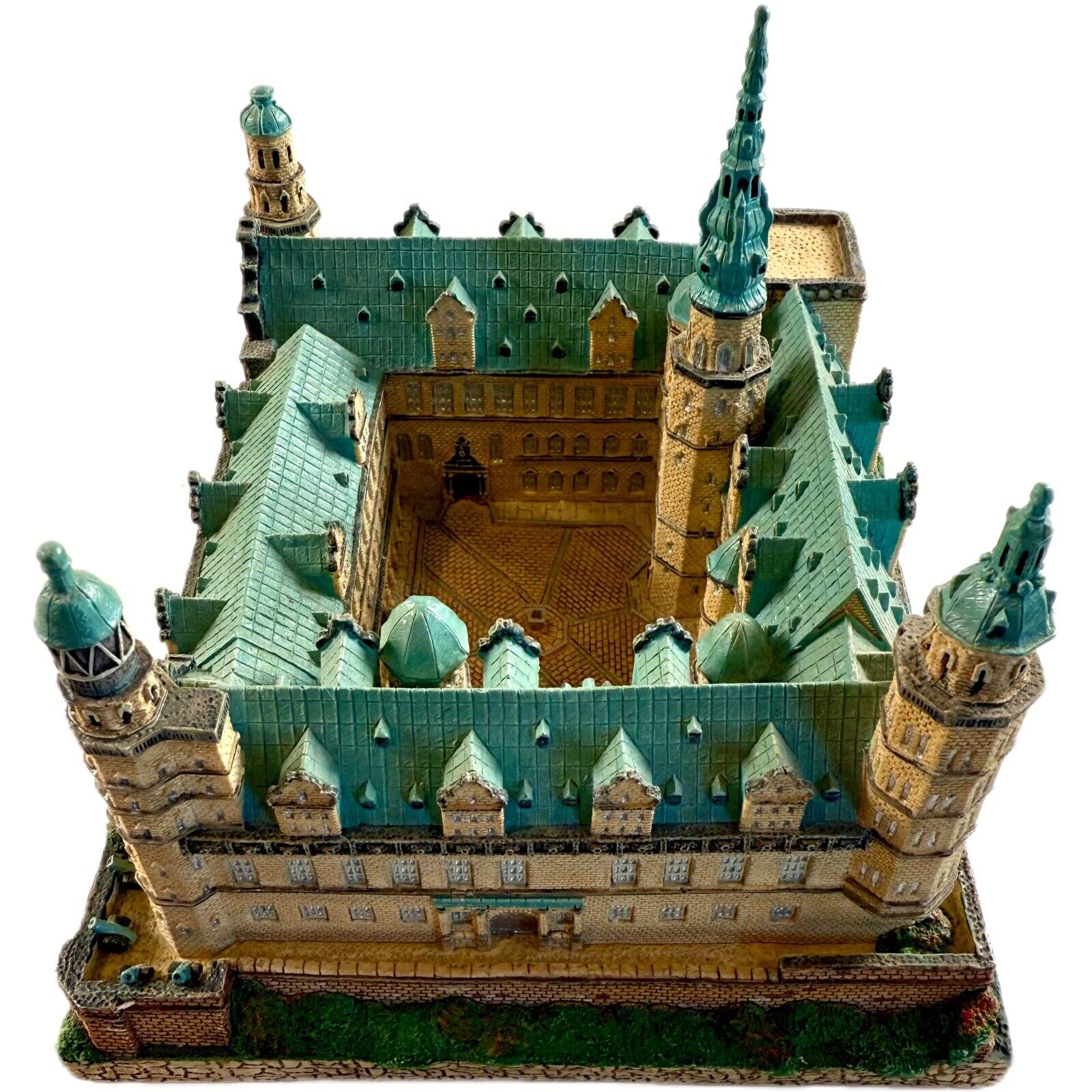 Danbury Mint Enchanted Castles of Europe Kronborg Castle Denmark w/ COA & Box