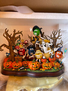 Rare 2005 M&M's Haunted Pumpkin Patch Halloween Danbury Mint Collectible Figures