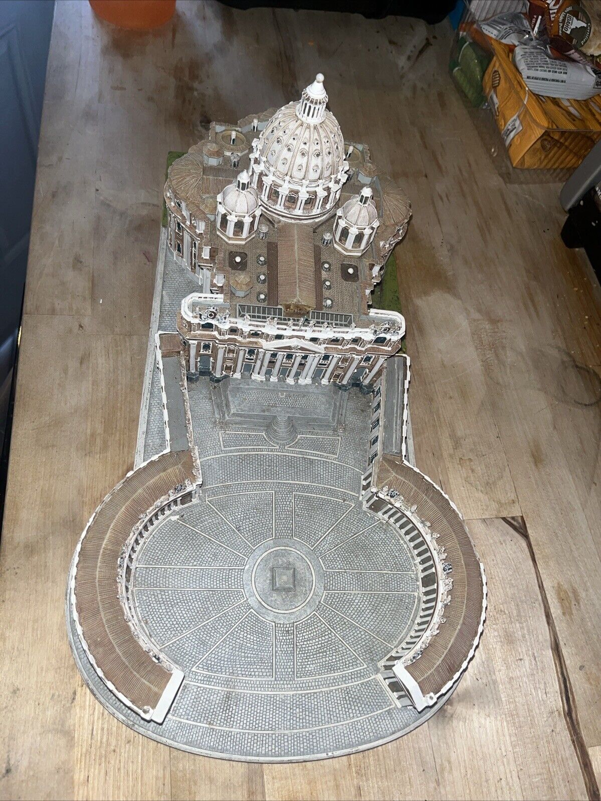 Vintage 1993 Danbury Mint St Peter's Basilica Vatican City WITH DISPLAY STAND