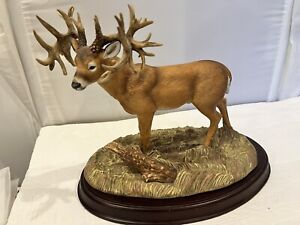 Danbury Mint MISSOURI GIANT Trophy Buck Deer Figure Ron Van Gilder Figurine