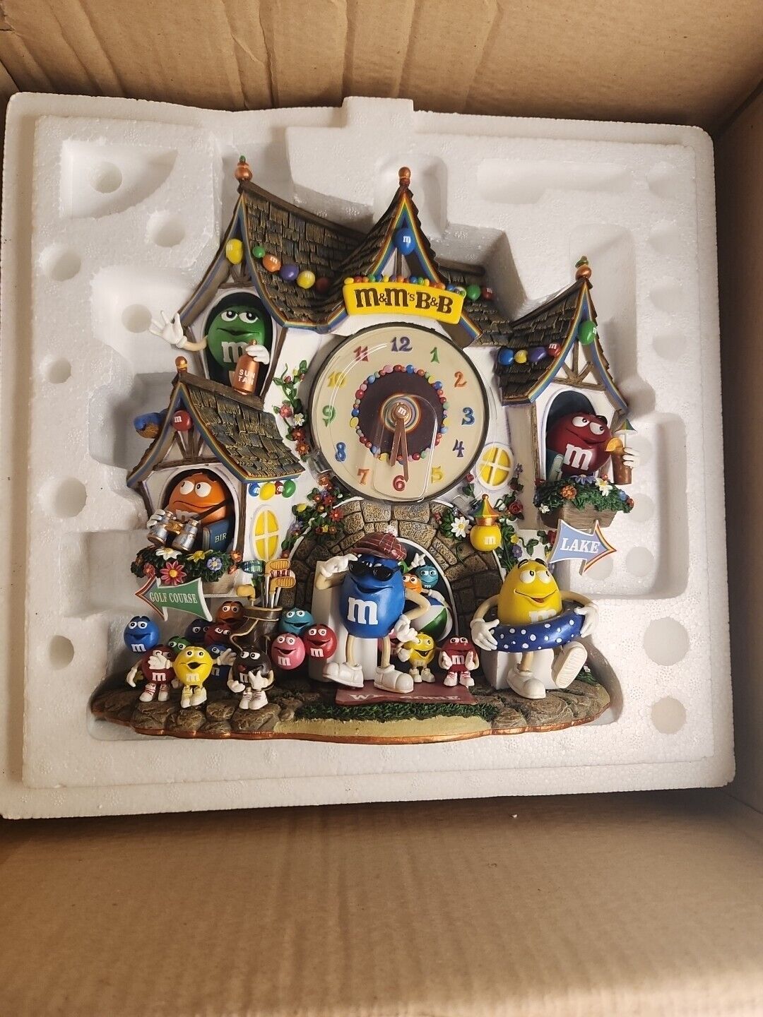 Danbury Mint M&M's Bed And Breakfast Clock New In Box