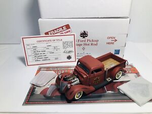 DANBURY MINT 1935 FORD VINTAGE HOTROD PICKUP SHARP PREOWNED - 1:24 GREAT PAINT