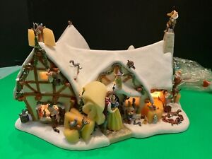 Disney Danbury Mint Snow White and the Seven Dwarfs Cottage Christmas Village