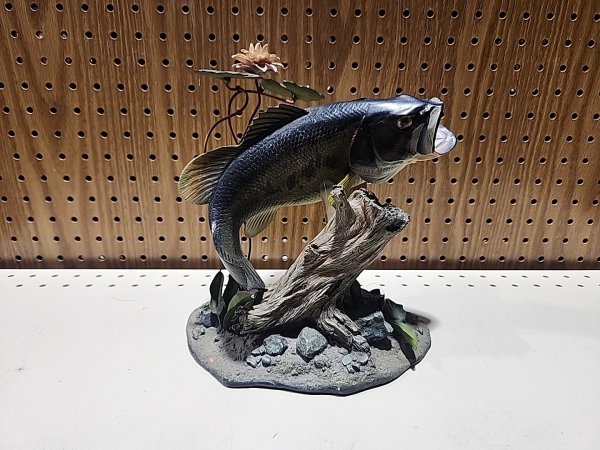 Danbury Mint Backwater Bass Fish Sculpture By George Kruth