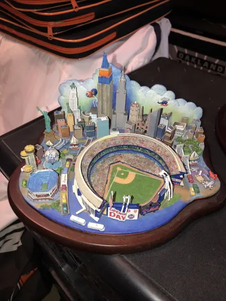 OPENING DAY AT SHEA STADIUM Danbury MInt 2002 NY Mets rare New York City
