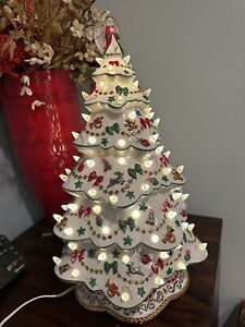 VTG  Danbury Mint White Porcelain Christmas Magic Lighted Christmas Tree W Box