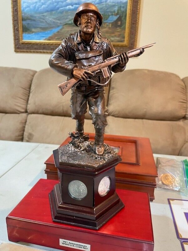Danbury Mint Bronze Statue The Liberator World War II Statue Stand With coin set