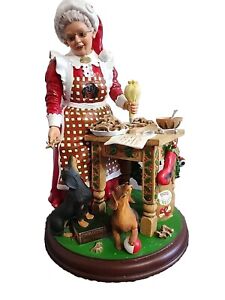 Danbury Mint Mrs. Claus And Her Little Dachshunds