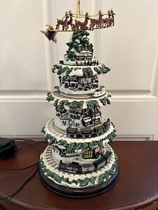 Danbury Mint Yankees Christmas Tree Village Light Up 2011