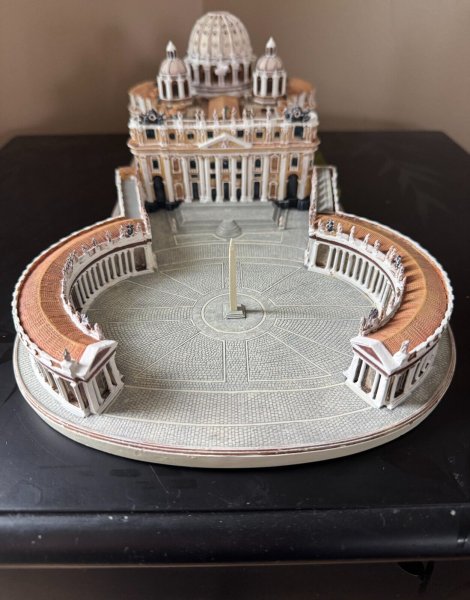 Danbury Mint - The Vatican and St Peter's Basilica with Wooden Base and COA