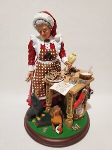 Danbury Mint Mrs. Claus' Little Dachshunds Christmas Dog Figurine Hard To Find