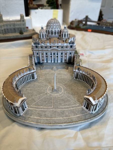 Vintage 1993 Danbury Mint St Peter's Basilica Vatican City
