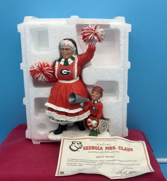 Georgia Bulldogs Mrs Clause UGA Danbury Mint