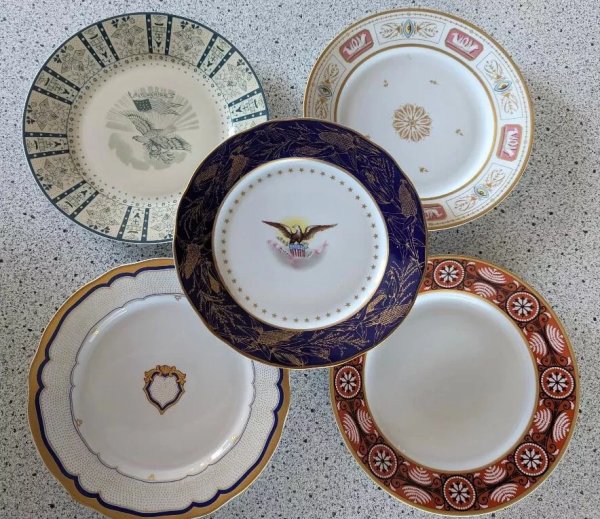 The Danbury Mint White House China Dessert Plate Collection - Set of 5 - Set #2