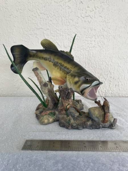 Danbury SUDDEN STRIKE BASS George Kruth Vintage Figurine Diorama