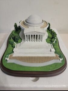The Jefferson Memorial Landmark Sculpture Danbury Mint