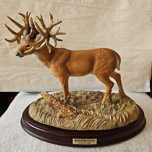 Danbury Mint MISSOURI GIANT Trophy Buck Deer Figure Ron Van Gilder Figurine