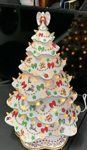 VTG  Danbury Mint White Porcelain Christmas Magic Lighted Christmas Tree W Box