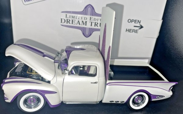 Danbury Mint ~ Lmtd Ed. DREAM TRUCK ~ 1:24 IN BOX
