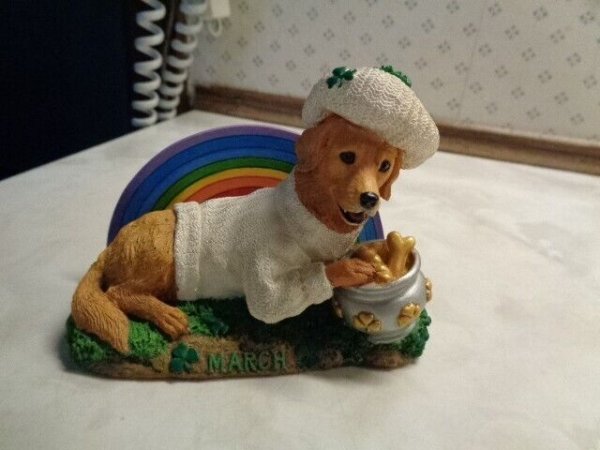 DANBURY MINT MARCH GOLDEN RETRIEVER PERPETUAL CALENDAR DOG FIGURINE