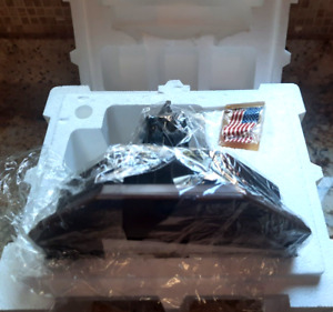 DANBURY MINT THE MARINE CORPS WAR MEMORIAL-IWO JIMA-WASHINGTON D.C.-MINT IN BOX