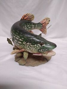 Great Northern Pike Sculpture Danbury Mint G. Kruth WITH C.O.A.
