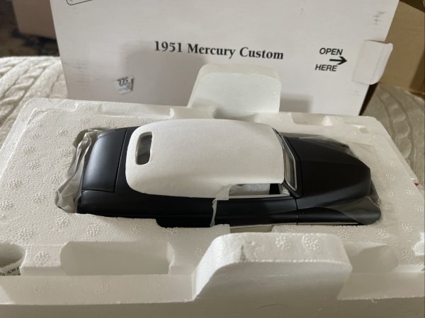 New ListingDanbury Mint ~ 1951 MERCURY CUSTOM ~ 1:24 Die Cast NEW IN BOX