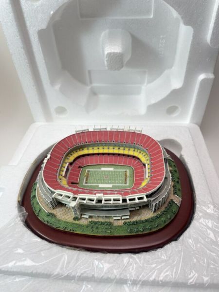 Jack Kent Cooke Stadium Replica Washington Redskins The Danbury Mint