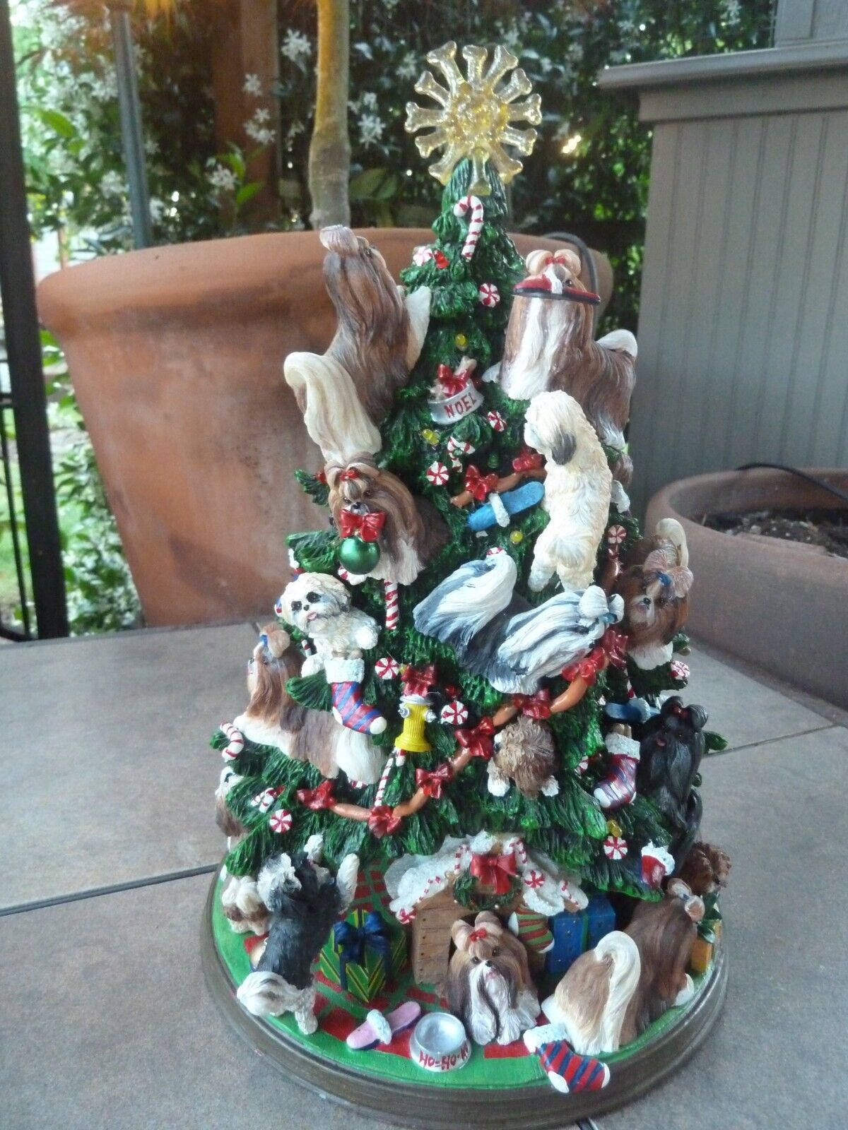 Danbury Mint Shih Tzu Dog Christmas Tree Lights & Star Sculpture Decor Figurine