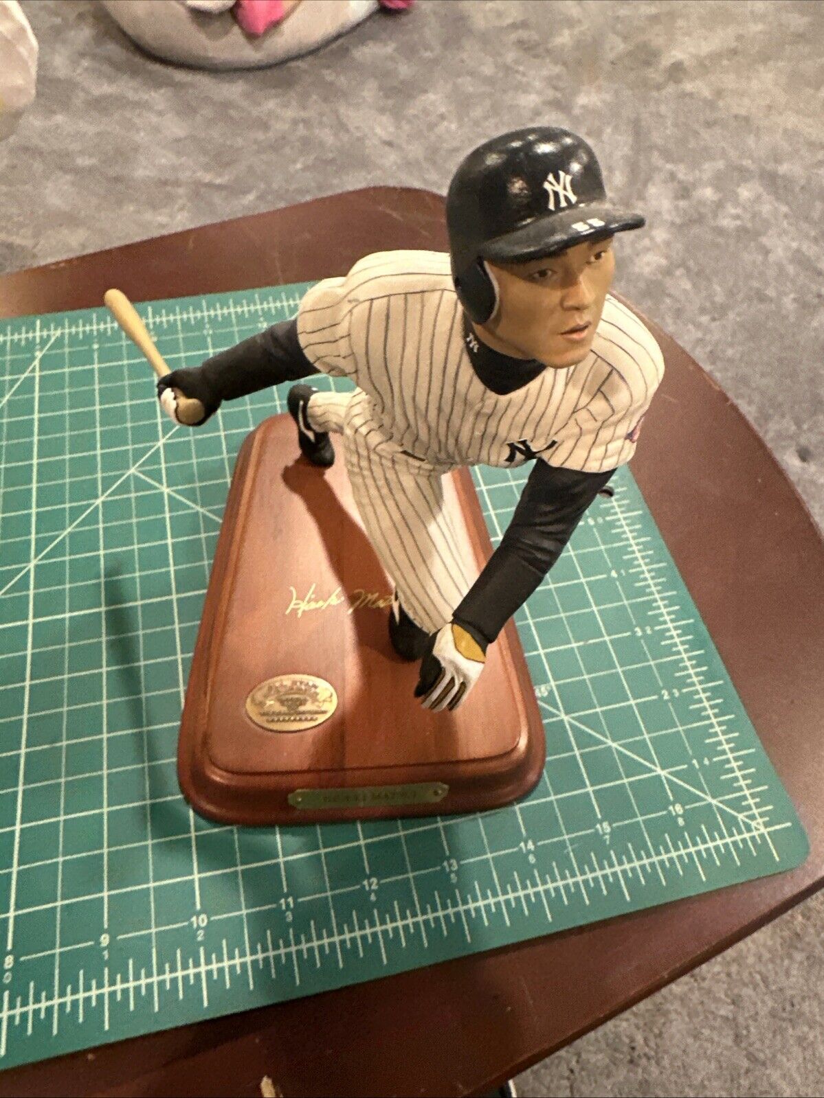 Danbury Mint Baseball Hideki Matsui New York Yankees Player Figure Sculpture