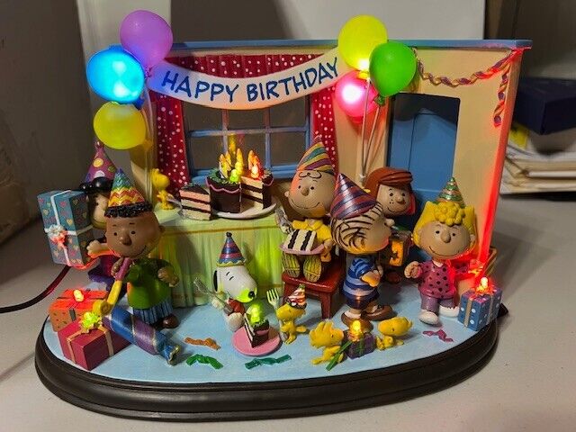 DANBURY MINT Peanuts Snoopy BEST BIRTHDAY EVER Lighted Decoration MINT!!