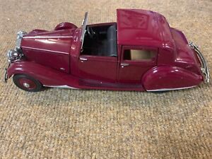 Danbury Mint 1:24 1938 Rolls-Royce Phantom III  W/ Orig. Info.