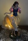 1992 Danbury Mint Porcelain Figurine "Snow White"