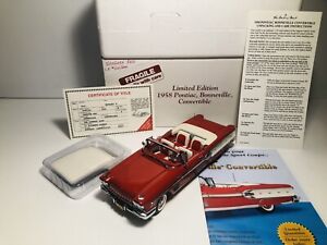 DANBURY MINT 1958 PONTIAC BONNEVILLE CONV L.E. #1011 of 5000 1:24 PREOWNED SHARP