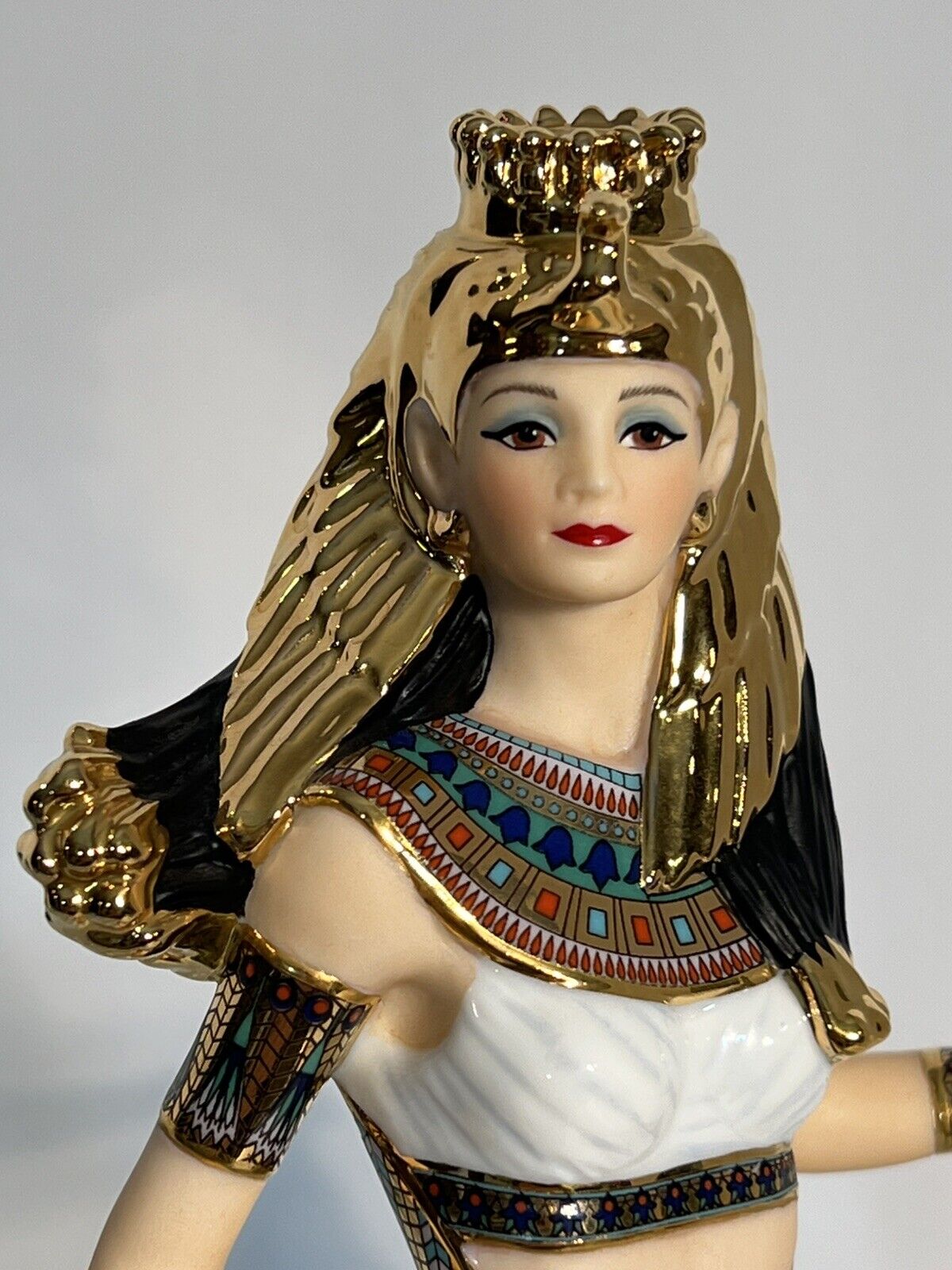 CLEOPATRA by Martin Evans Porcelain Figurine Egypt Princess Danbury Mint/Gold Tr