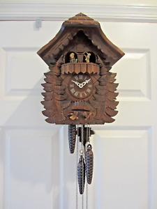 DANBURY MINT BAVARIAN CUCKOO CLOCK w DANCING HUMMEL FIGURINES 2 SONG MUSIC BOX