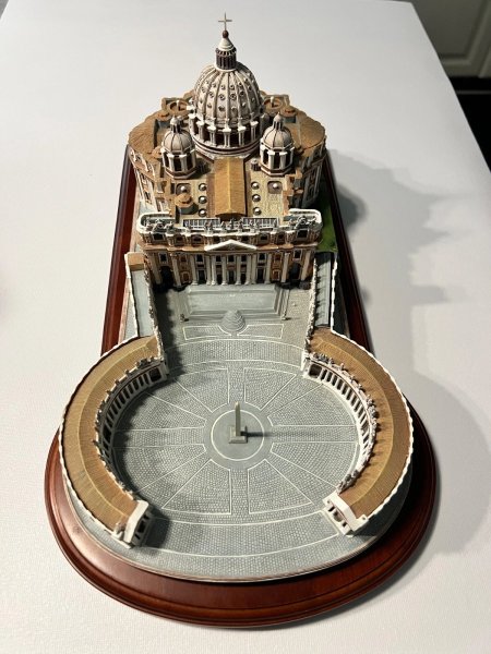 Vintage Danbury Mint St Peter's Basilica Vatican City