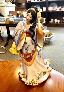 Danbury Mint Chrysanthemum Princess Figurine Lena Liu 10" Pristine Condition