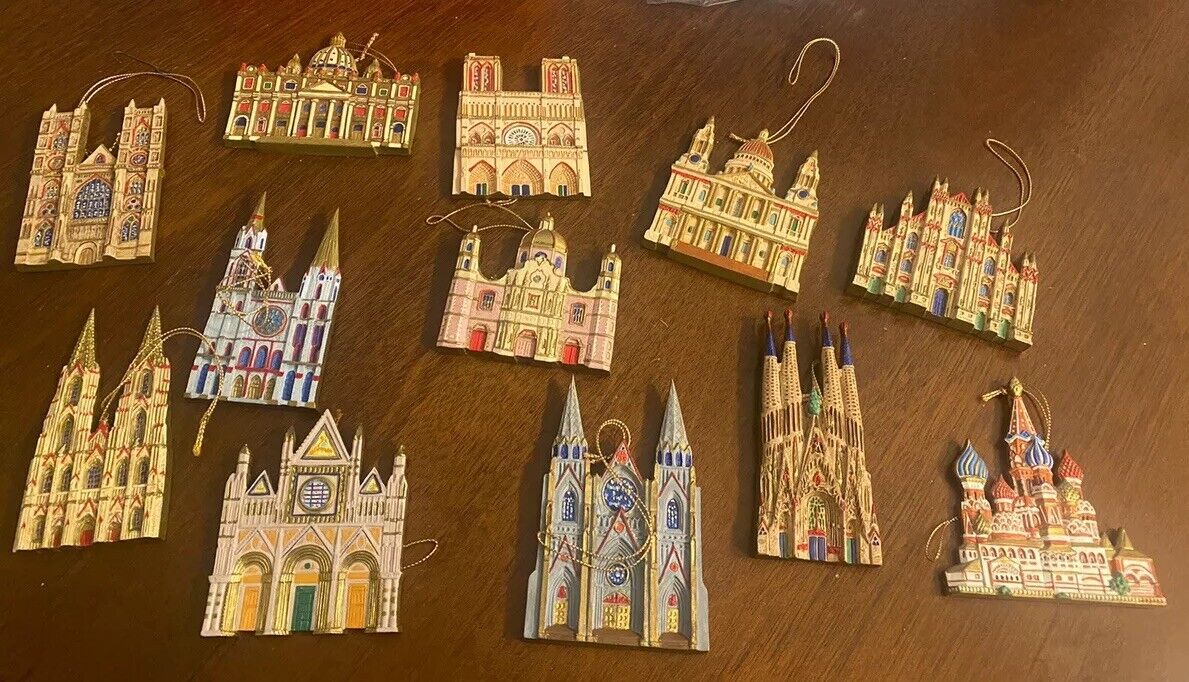 CATHEDRALS OF THE WORLD - VTG 1992 DANBURY MINT CHRISTMAS ORNAMENTS - SET OF 12