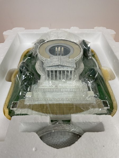 New ListingDanbury Mint - The Jefferson Memorial, Replica NEW