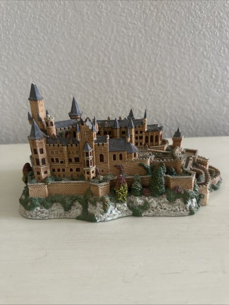 Hohenzollern Castle Germany The Danbury Mint 1994 Enchanted Castles of Europe