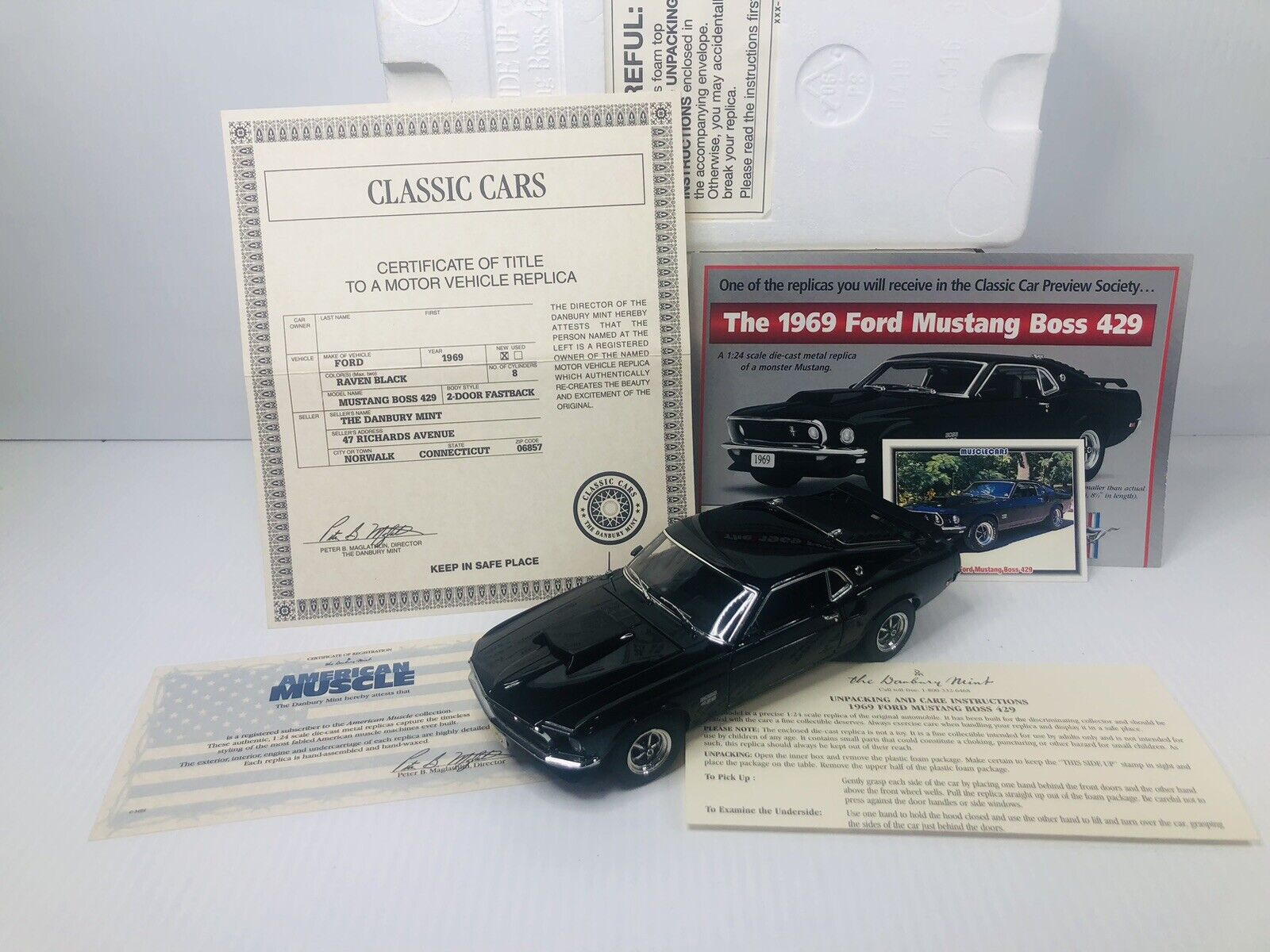 DANBURY MINT  1969 FORD MUSTANG BOSS 429 FASTBACK 1:24 SHARP PREOWNED COMPLETE