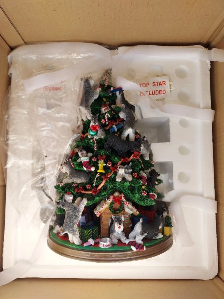Danbury Mint Miniature Schnauzer Dog Light Up Christmas Tree -MIB