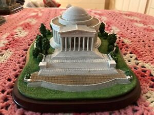 DANBURY MINT JEFFERSON MEMORIAL STATUE