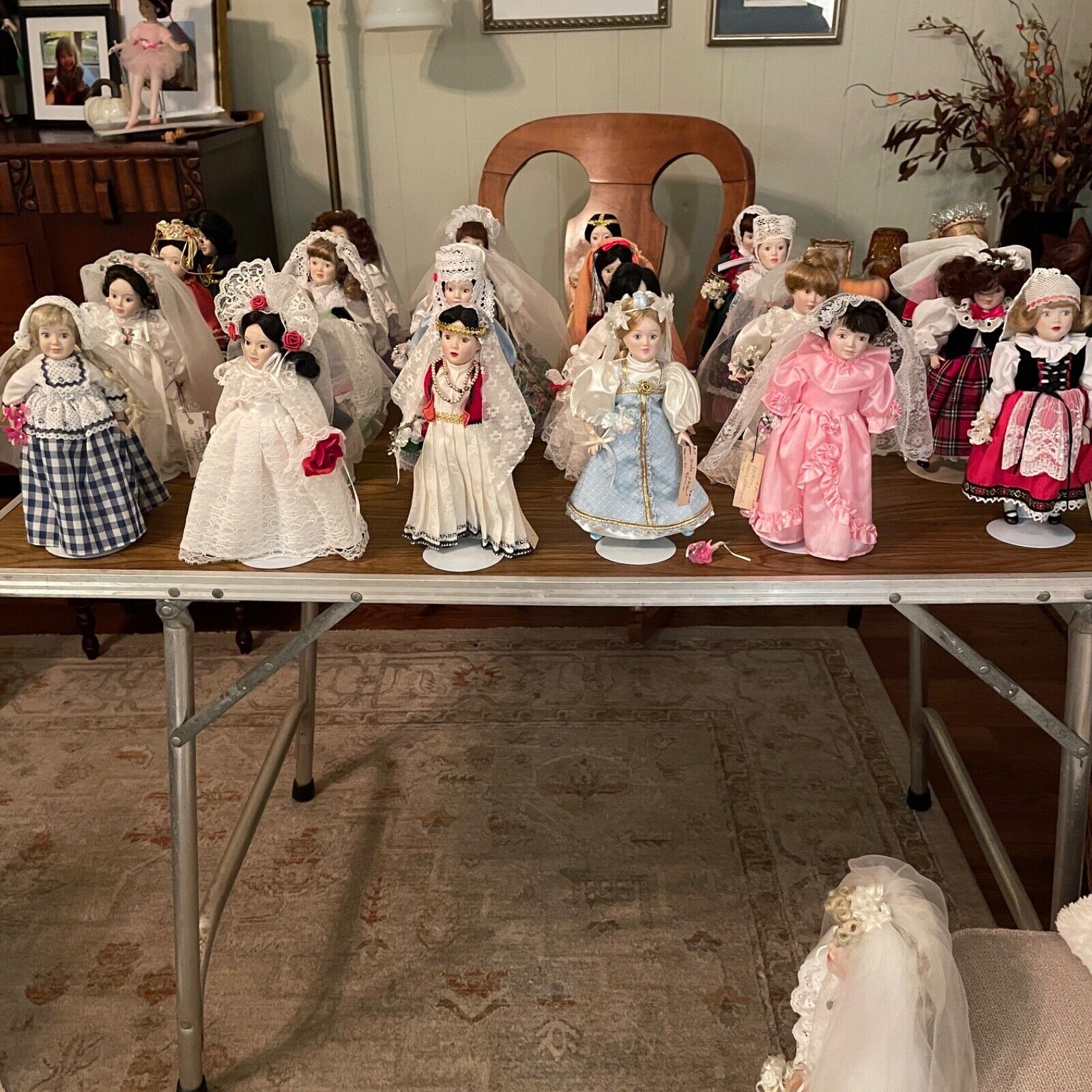 Lot of 23 VTG Danbury Mint Bride Dolls from Around the World 9" Tall